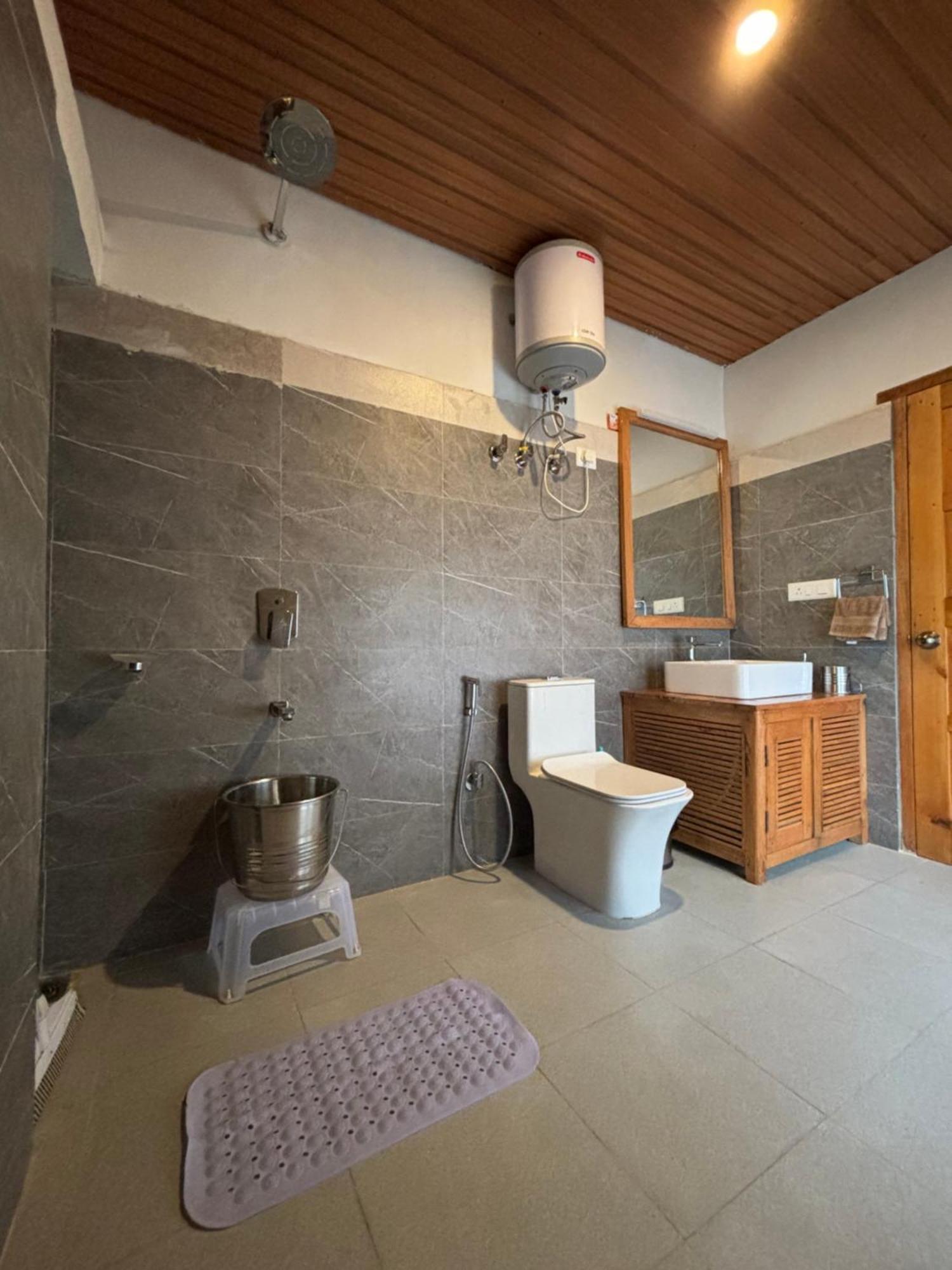 Toshim Homestay Sāngla Exterior foto