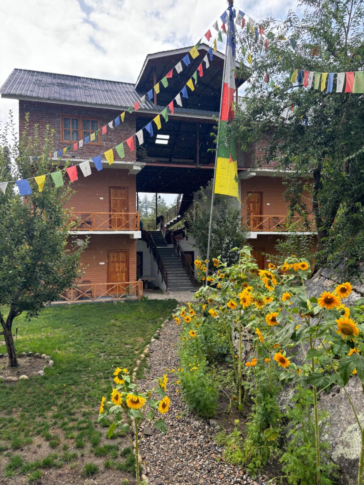 Toshim Homestay Sāngla Exterior foto