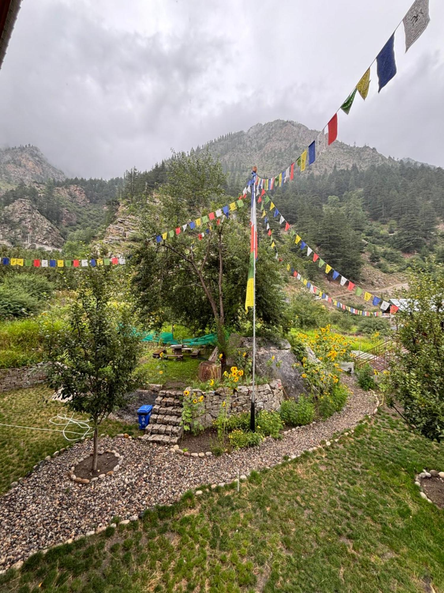 Toshim Homestay Sāngla Exterior foto
